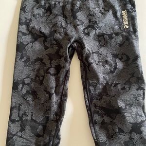 Gymshark adapt camo seamless